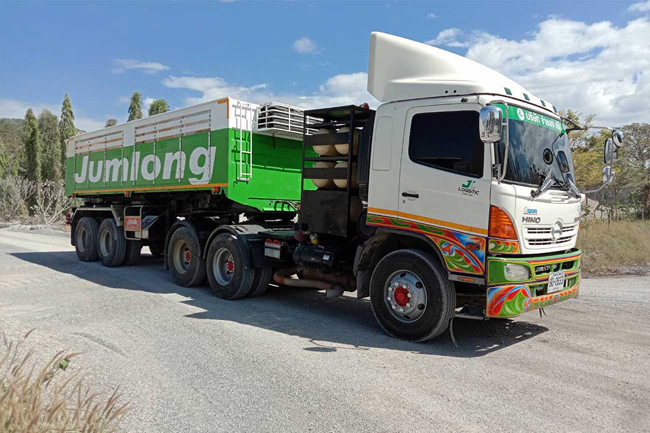 จำลองกรุ๊ป-รถบรรทุกหิน-ทราย ได้มาตรฐาน-Jumlong Group