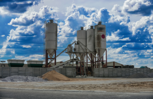 คอนกรีตประกอบด้วยอะไรบ้าง และทำไมต้องใช้หินและทราย